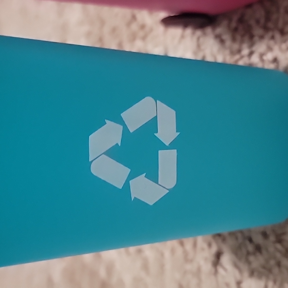Containers 🎁💝🏷 - Picture 2 of 6
